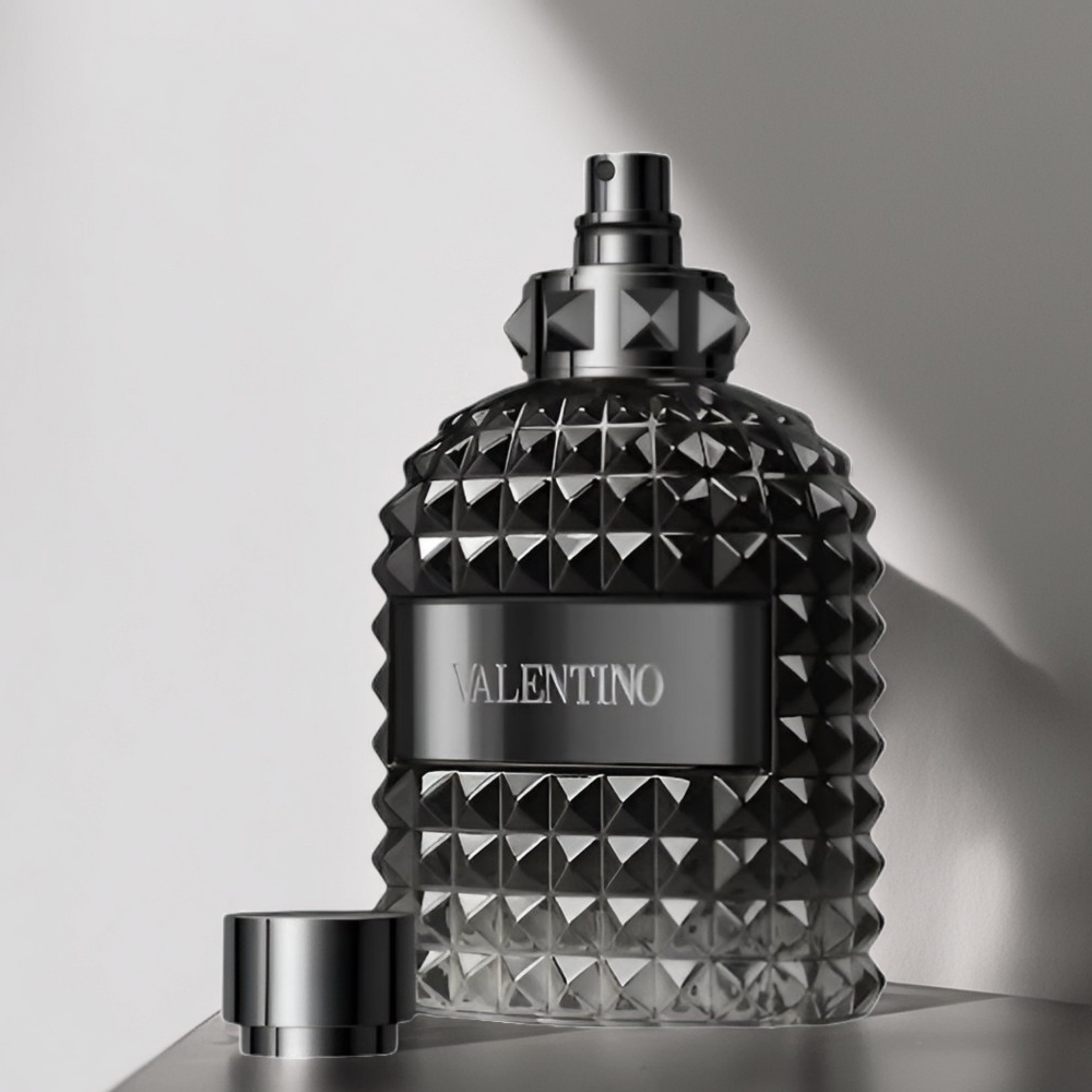 VALENTINO UOMO INTENSE 1.7 oz / 50 ml Eau de Parfum