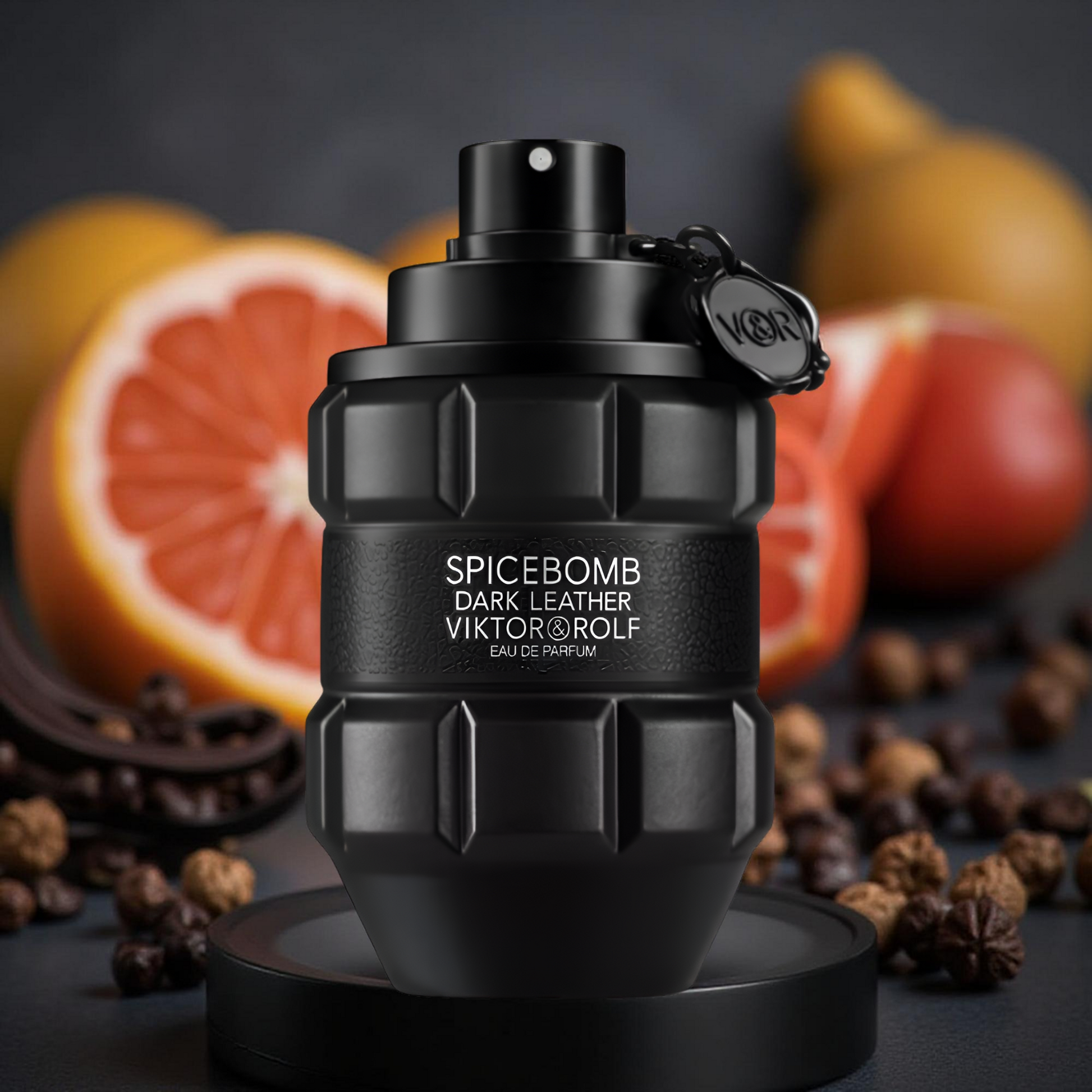 SPICEBOMB DARK LEATHER BY VIKTOR & ROLF 3.0 oz / 90 ml Eau de Parfum