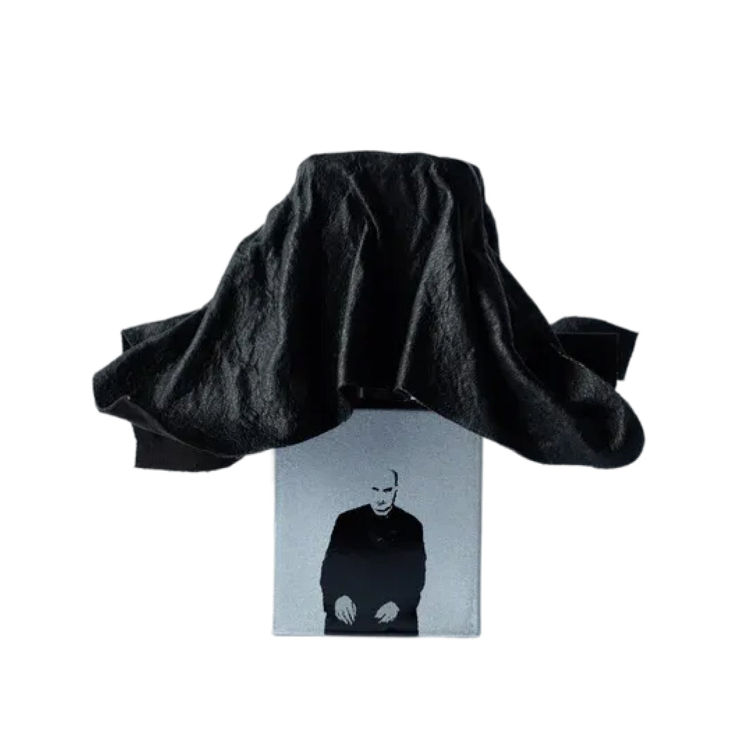 UNUM io_non_mani_che_mi_accarezzino il_volto "I have no hands that caress my face" Filippo Sorcinelli