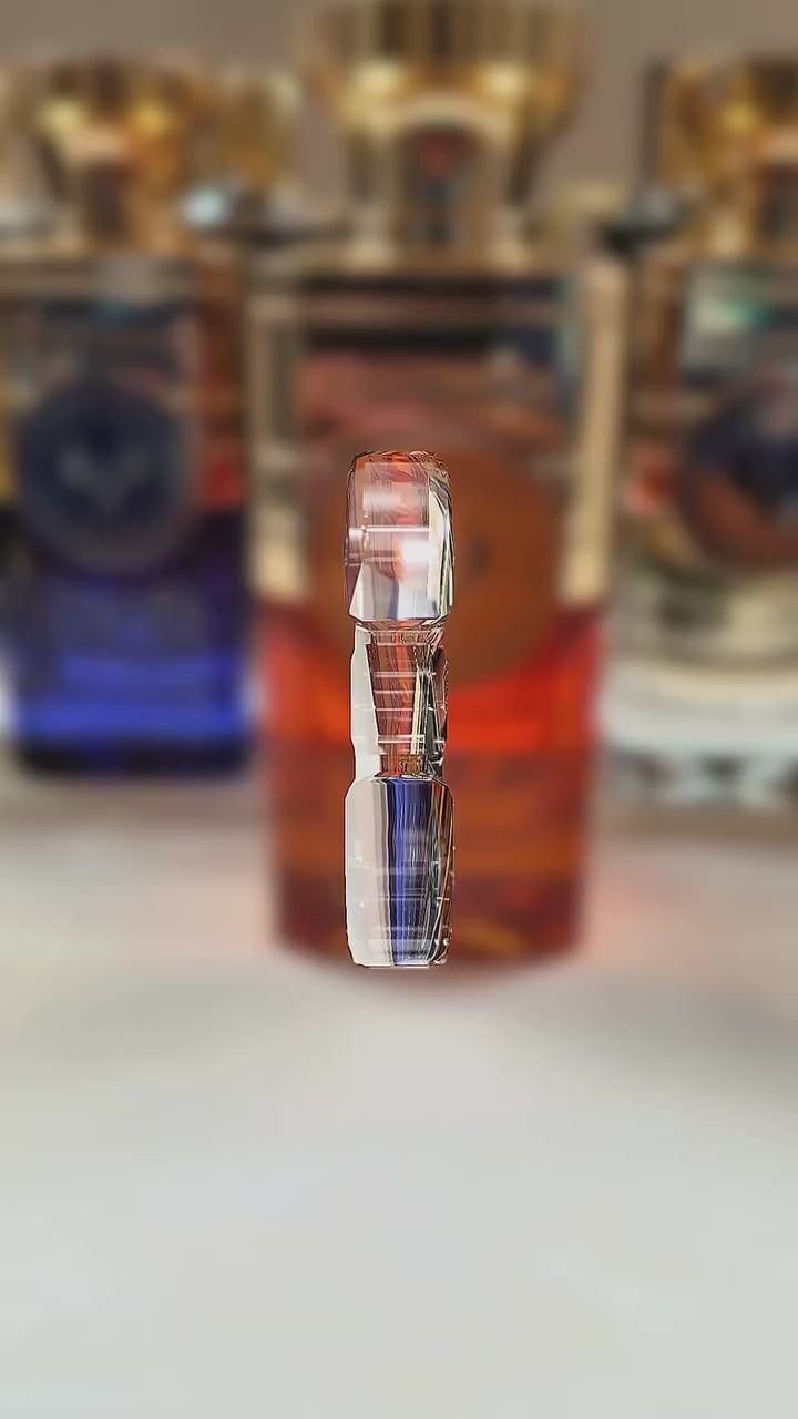 Load video: Elegance Cuiree